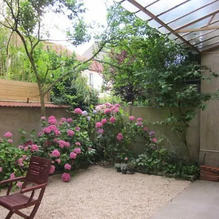 Cote Jardin Et L'escapade Apartment Vichy